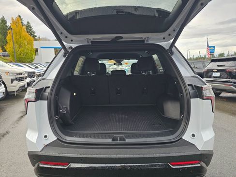 New 2026 Chevrolet Equinox RS w/ Convenience Package III image 25