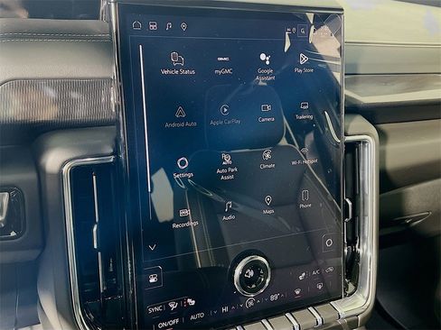 New 2026 GMC Yukon Elevation image 13