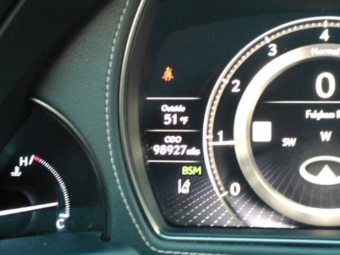 Used 2018 Lexus LS 500 w/ Interior Upgrade Package image 39