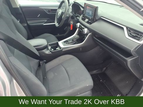 Used 2020 Toyota RAV4 LE image 20