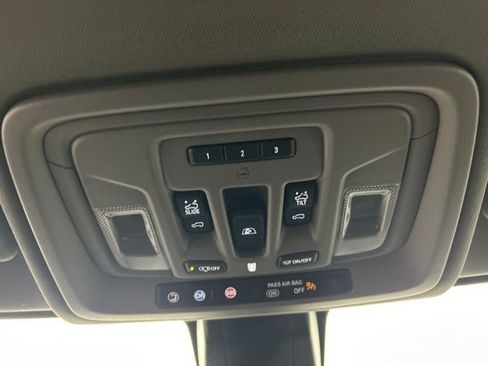 Used 2021 GMC Sierra 2500 Denali w/ Denali Ultimate Package image 25