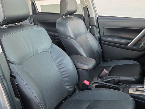 Used 2015 Subaru Forester 2.5i Limited AWD/4WD image 32