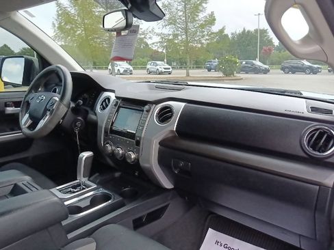 Used 2019 Toyota Tundra SR5 w/ SR5 Upgrade Package RWD image 33