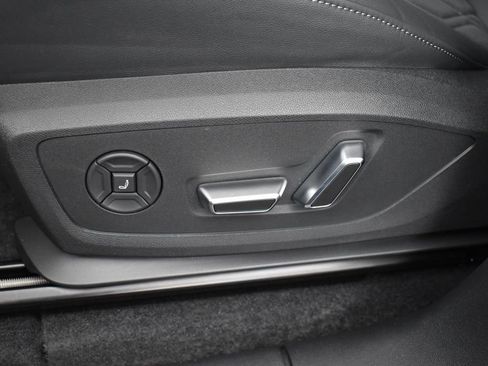New 2027 Audi SQ6 e-tron Premium Plus AWD/4WD image 8
