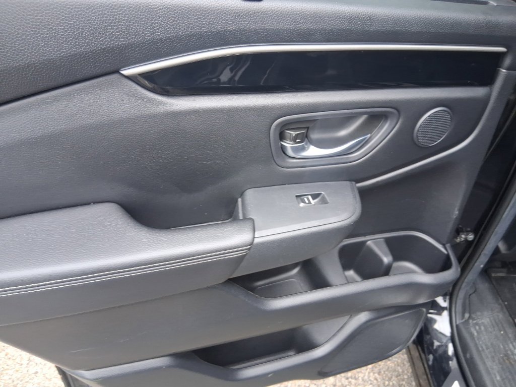 Used 2025 Honda Pilot EX-L image 14