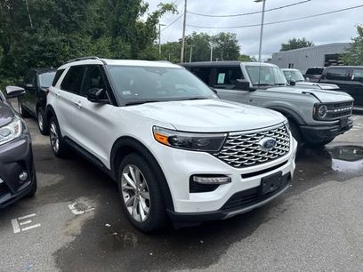 Certified 2024 Ford Explorer Platinum w/ Technology Package