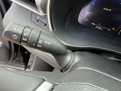 Used 2023 Toyota Highlander Platinum AWD/4WD image 31