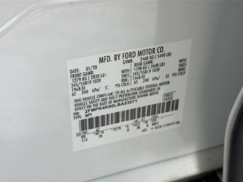 Certified 2020 Ford Edge Titanium w/ Equipment Group 301A AWD/4WD image 9
