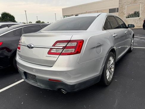 Used 2013 Ford Taurus Limited FWD image 3