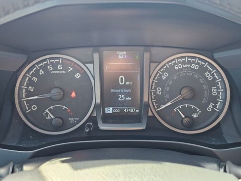 Used 2023 Toyota Tacoma TRD Off-Road w/ Technology Package image 13