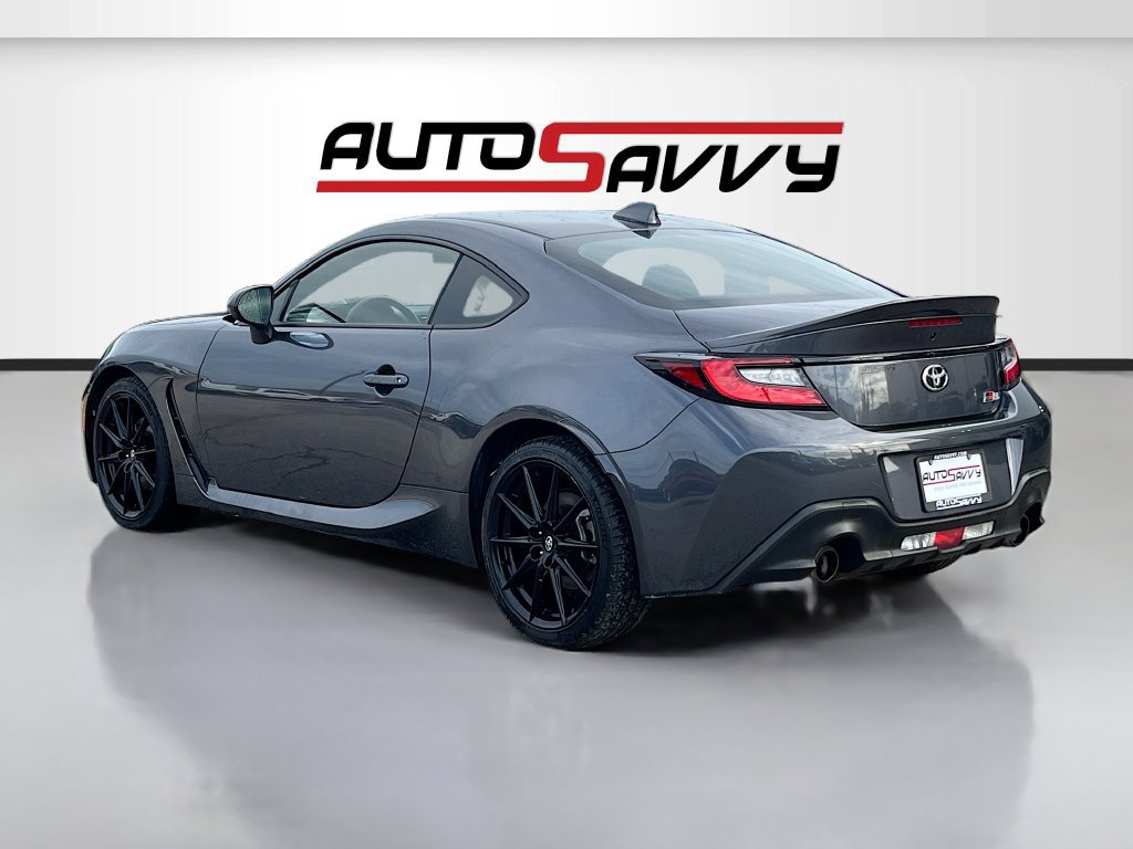 Used 2024 Toyota GR86 Premium RWD image 5