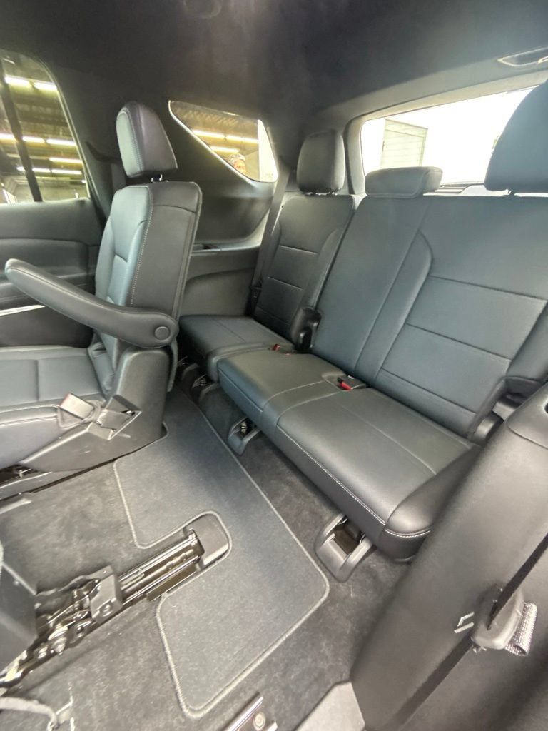 Used 2026 Chevrolet Traverse LT AWD/4WD image 18