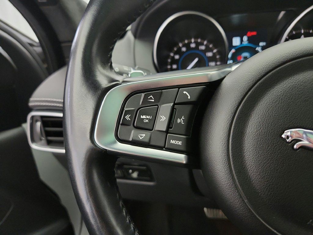 Used 2020 Jaguar F-PACE S AWD/4WD image 21