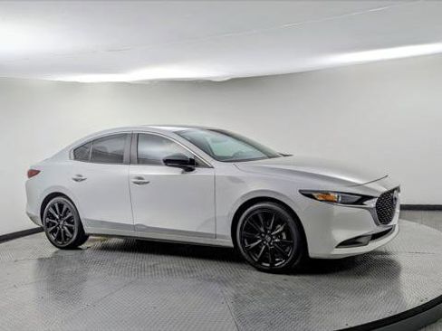 Used 2024 MAZDA MAZDA3 s image 11