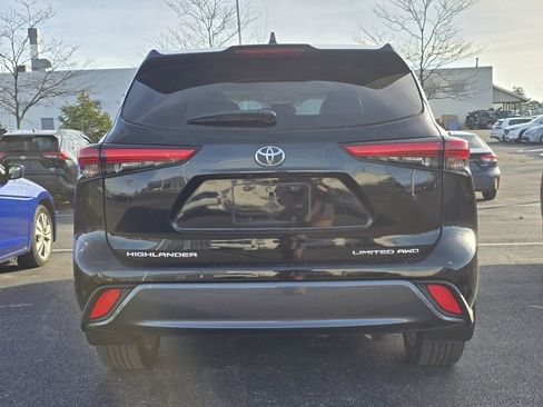 Used 2020 Toyota Highlander Limited image 6