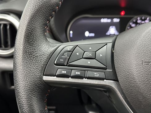 Used 2025 Nissan Versa SR w/ Trunk Package image 19