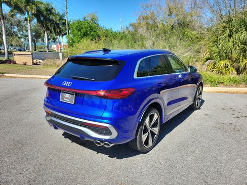 New 2025 Audi SQ5 Prestige image 4