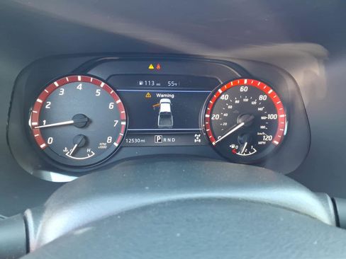 Used 2024 Nissan Frontier PRO-4X w/ Off-Road Protection Package image 11