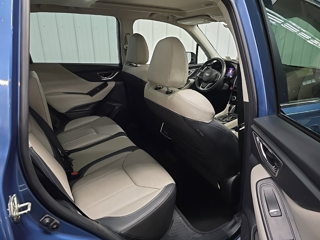 Used 2020 Subaru Forester Limited AWD/4WD image 18