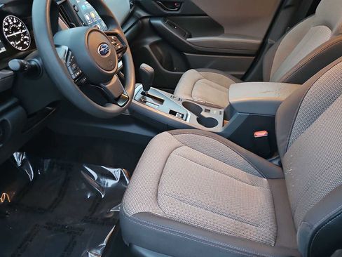 Used 2024 Subaru Crosstrek 2.0i Premium image 17