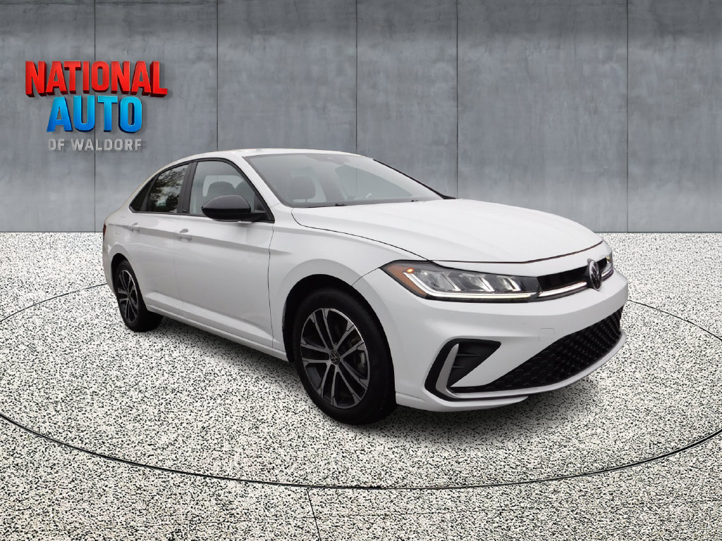 Used 2025 Volkswagen Jetta Sport FWD image 1