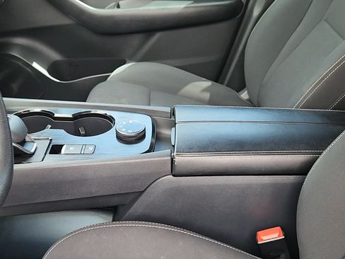 Used 2024 Nissan Rogue S AWD/4WD image 33