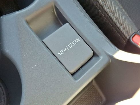 Certified 2025 Subaru Crosstrek 2.0i Premium image 25