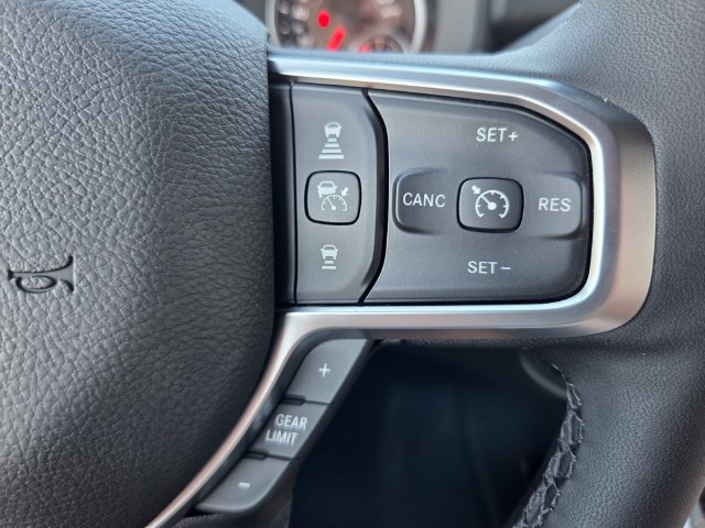 New 2027 RAM 3500 Big Horn AWD/4WD image 29