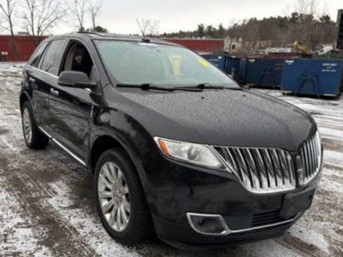 Used 2013 Lincoln MKX AWD image 2