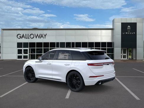 New 2025 Lincoln Corsair FWD w/ Equipment Group 101A image 4