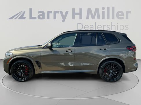 Used 2026 BMW X5 xDrive40i w/ M Sport Package AWD/4WD image 2