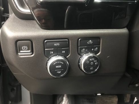 Used 2023 GMC Sierra 1500 Elevation image 23