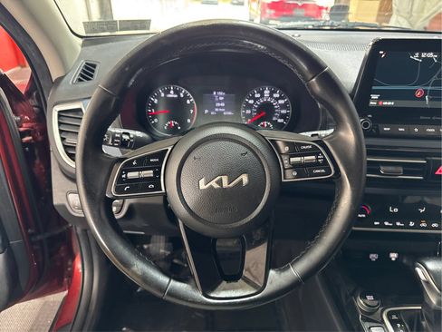 Used 2022 Kia Seltos S AWD/4WD image 17