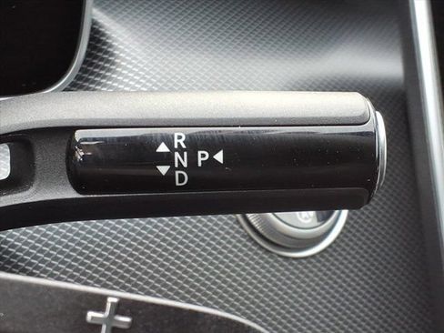 Used 2025 Mercedes-Benz C 300 4MATIC Sedan image 12