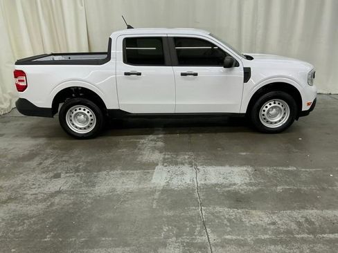 Used 2023 Ford Maverick Lariat FWD image 2