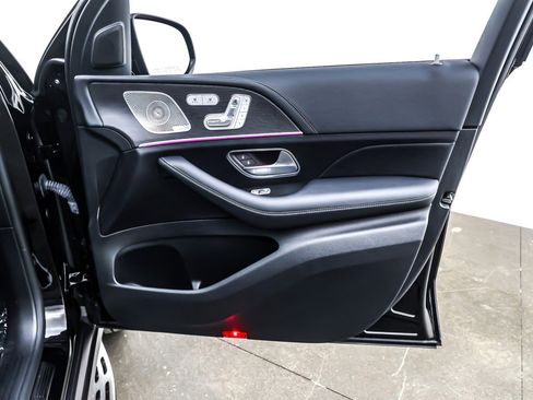 Used 2022 Mercedes-Benz GLS 450 4MATIC image 24