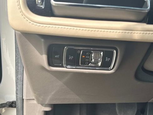 Used 2024 Lincoln Aviator Reserve w/ Equipment Group 201A image 28