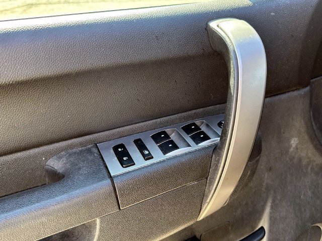 Used 2012 Chevrolet Silverado 1500 LT AWD/4WD image 16