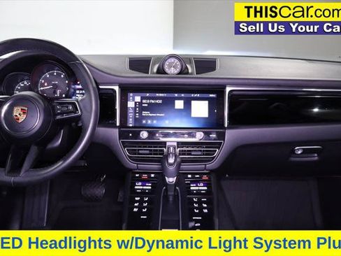 Used 2022 Porsche Macan AWD/4WD image 22