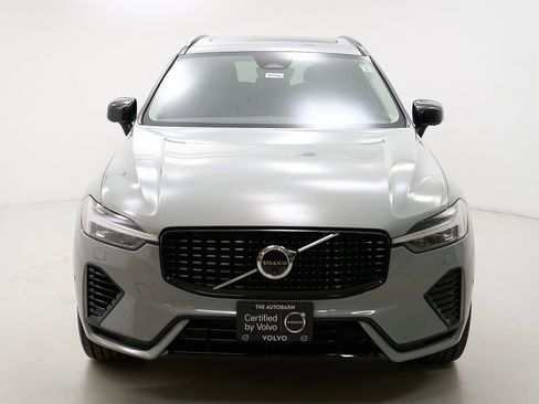 Certified 2024 Volvo XC60 T8 Plus AWD/4WD image 5