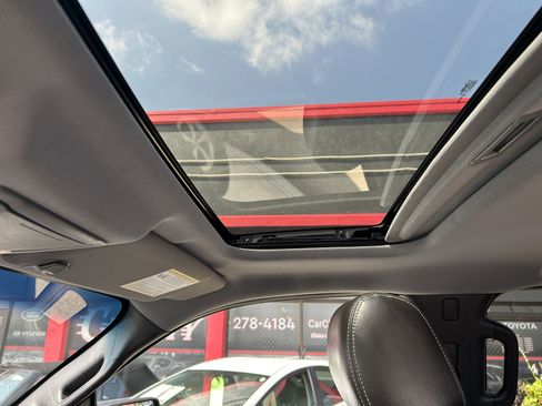 Used 2013 Ford F150 Lariat w/ Luxury Equipment Group image 11