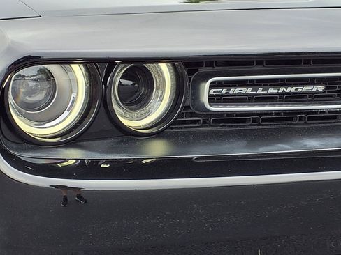 Used 2023 Dodge Challenger SXT RWD image 33