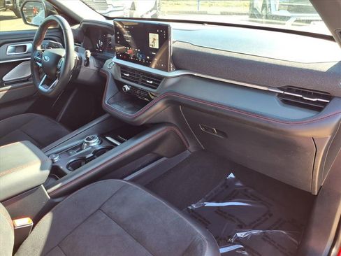Used 2025 Ford Explorer ST image 30