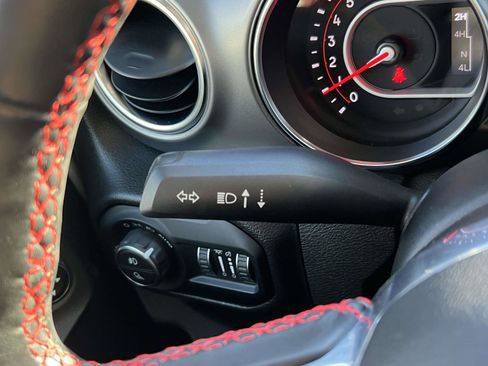 Used 2022 Jeep Gladiator Rubicon w/ Cold Weather Group image 23