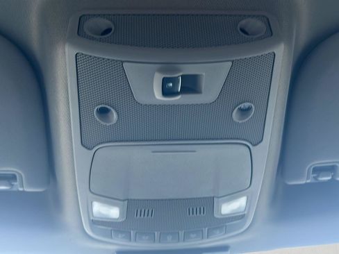 Used 2019 Ford F150 Lariat RWD image 17