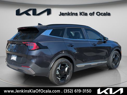 New 2026 Kia Sportage EX image 3