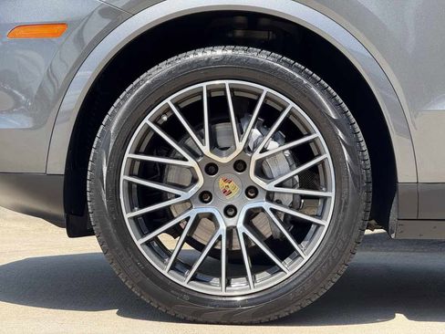 Used 2019 Porsche Cayenne image 59