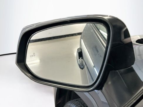 Used 2025 Toyota RAV4 XLE AWD/4WD image 16