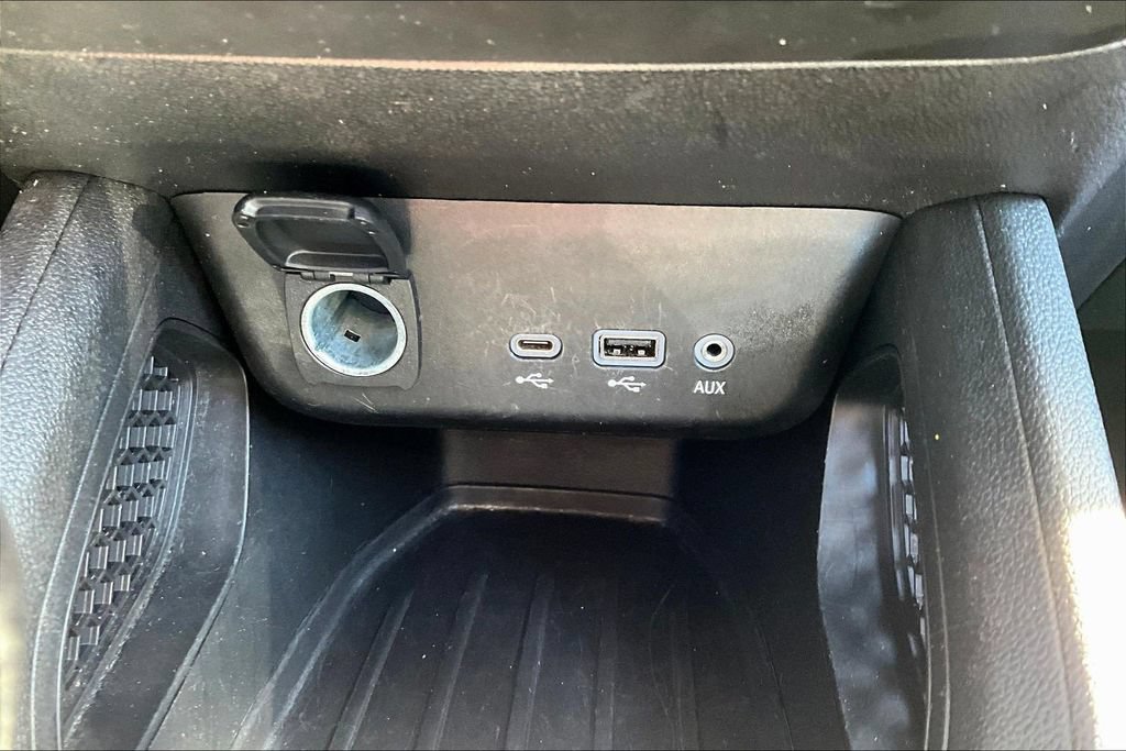 Used 2023 Chevrolet TrailBlazer LT w/ Sun and Liftgate Package AWD/4WD image 12