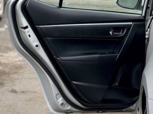 Used 2016 Toyota Corolla S image 8